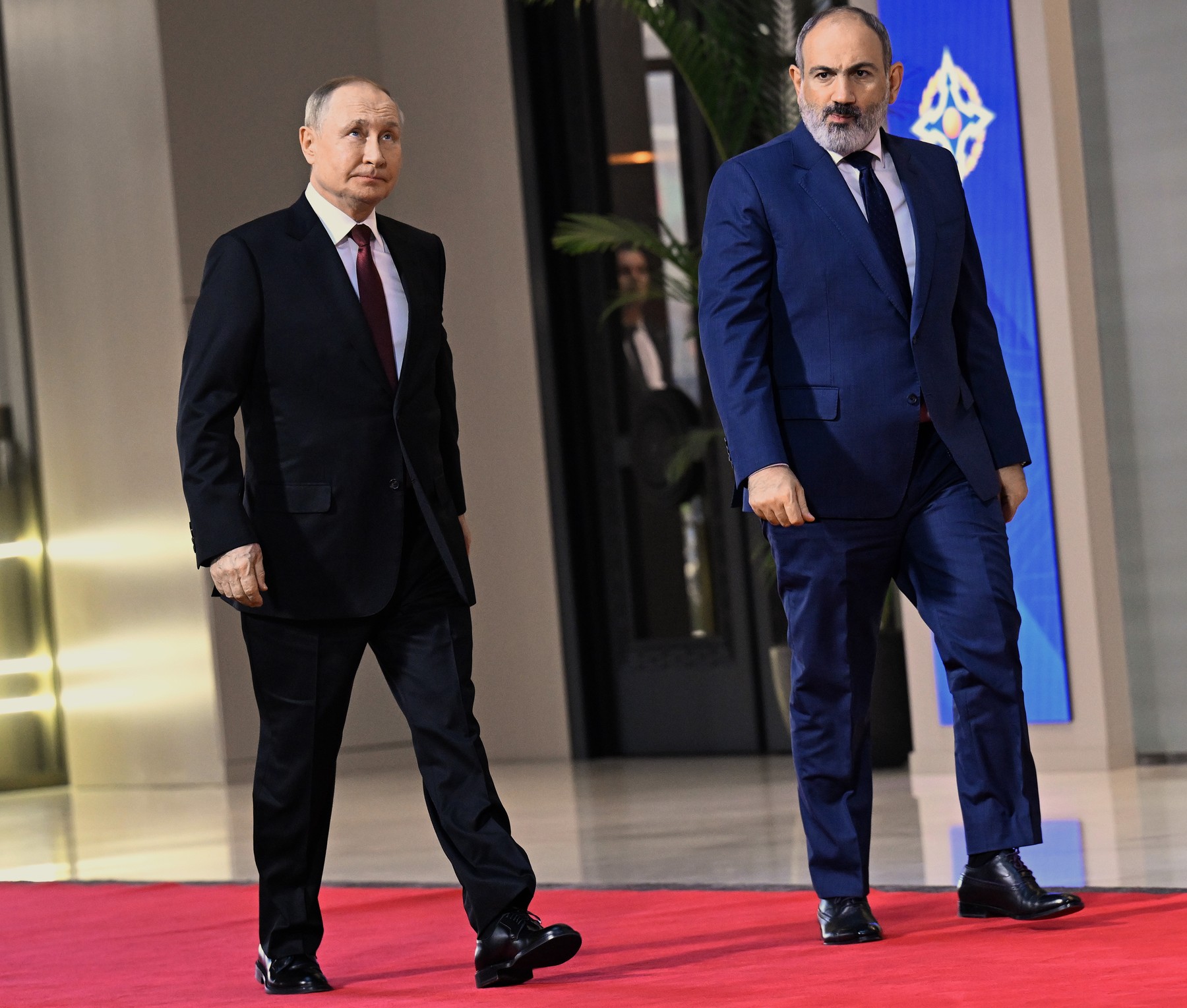 Premierul armean l-a criticat în față pe Putin pentru că Rusia nu a apărat Armenia în fața Azerbaidjanului
