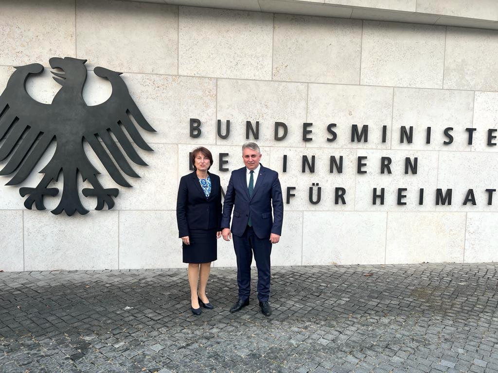 Lucian Bode spune că Germania va sprijini "ferm şi vehement" aderarea României la Schengen