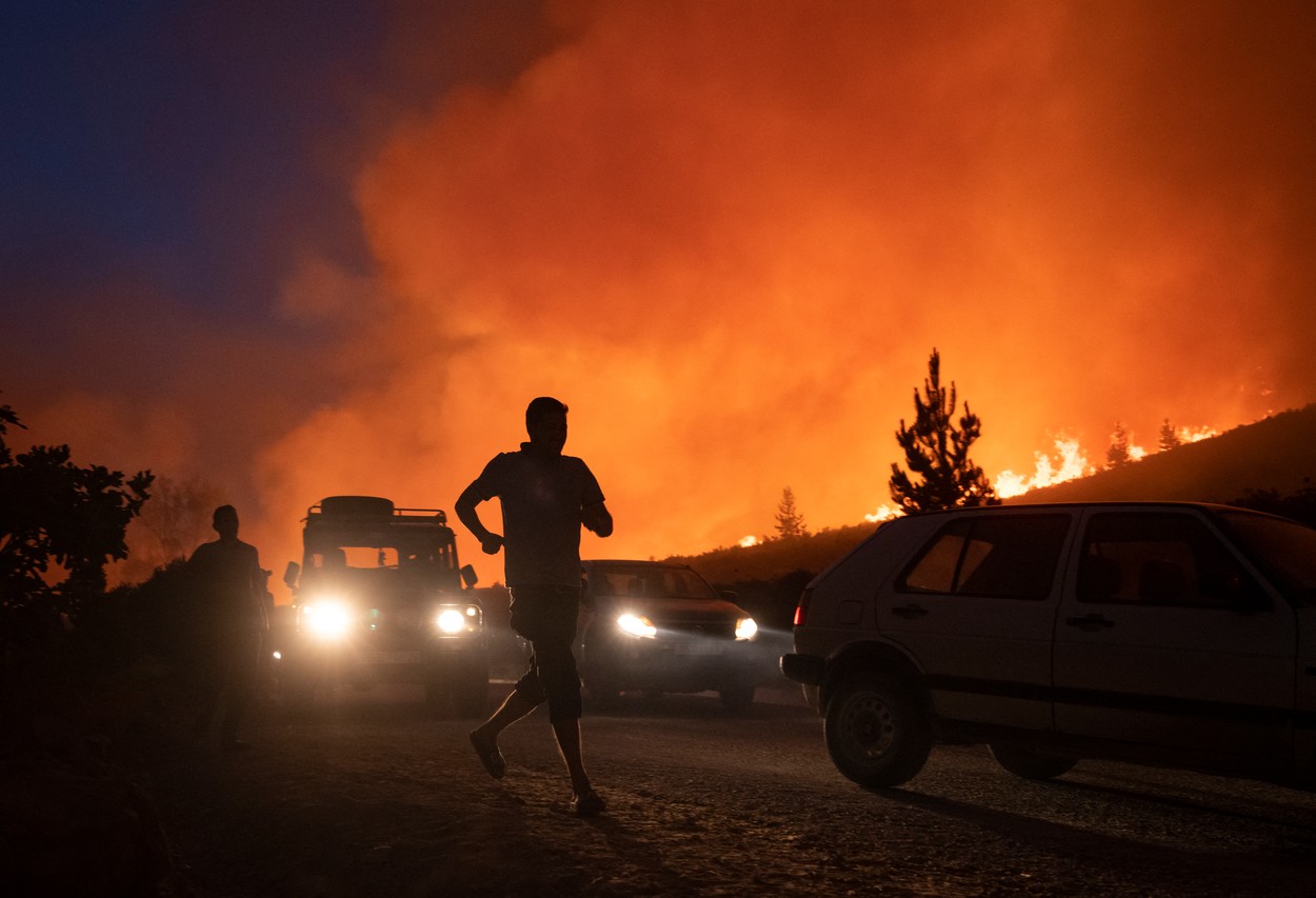 49 de algerieni au fost condamnaţi la moarte pentru că au linşat un bărbat acuzat pe nedrept că a pornit un incendiu