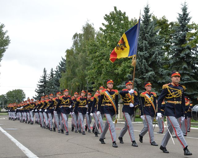 Militari din Republica Moldova vor participa la parada de 1 Decembrie de la Bucureşti