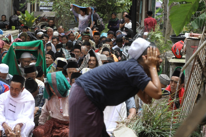 Friday prayer amid the ruins after earthquake in Cianjur