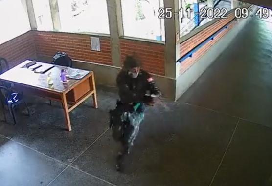 VIDEO Cel puţin 3 oameni au murit şi 11 au fost răniţi într-un atac armat în două şcoli din Brazilia