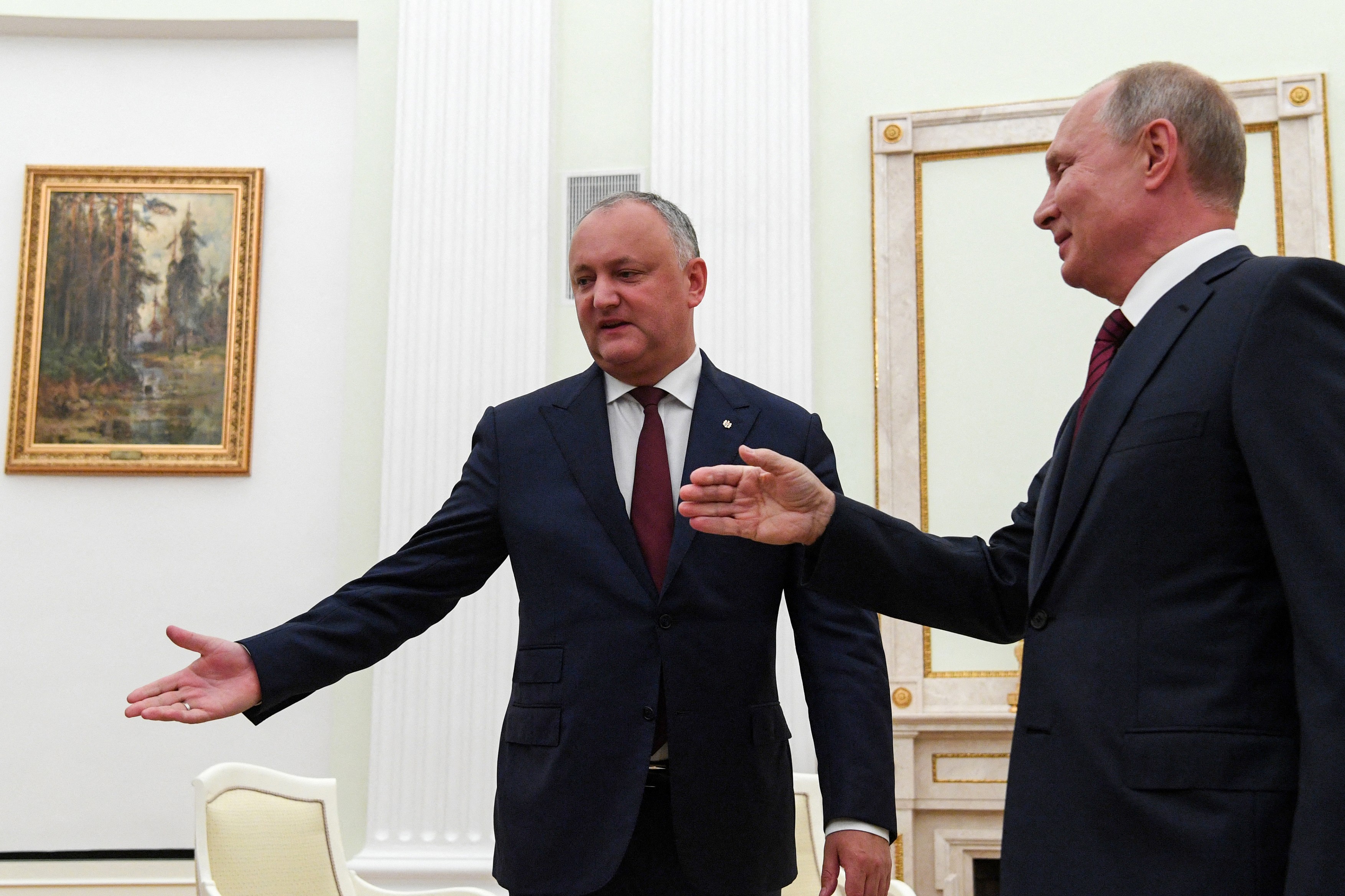 Igor Dodon s-a răzgândit la câteva ore după ce a condamnat invazia Rusiei în Ucraina: „Dacă România atacă Moldova, eu o să condamn”