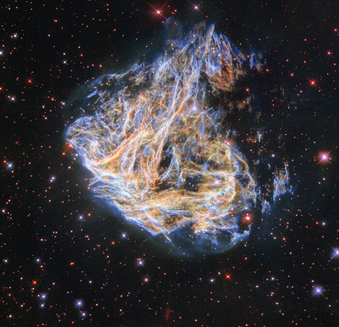FOTO: „Focul de artificii spatial” care ramane in urma dupa explozia unei stele masive. Imaginea obtinuta de telescopul Hubble