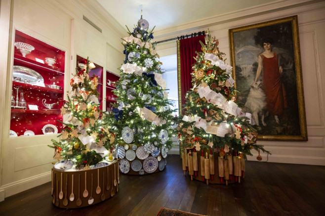 White House Christmas Decorations