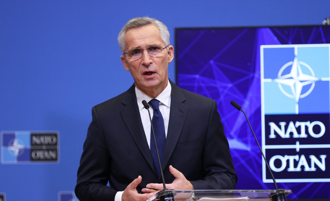 Stoltenberg, la București: „NATO este aici, pregătită să apere fiecare centimetru de teritoriu aliat. Războiul lui Putin este un eșec”