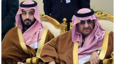 Prințul moștenitor al Arabiei Saudite, Mohammed bin Salman, și fostul prinț moștenitor, Mohammed bin Nayed