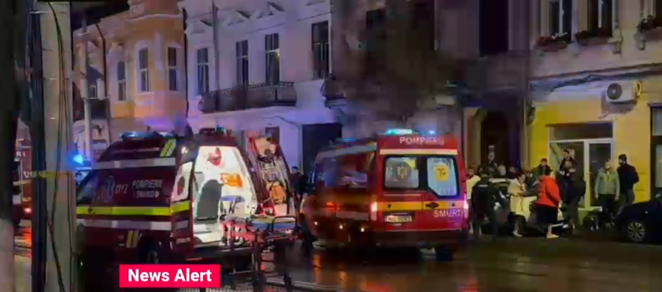 Accident grav în București. Un om a murit și alți 4 au fost răniți, după ce un taxi s-a izbit de un autobuz, apoi a luat foc