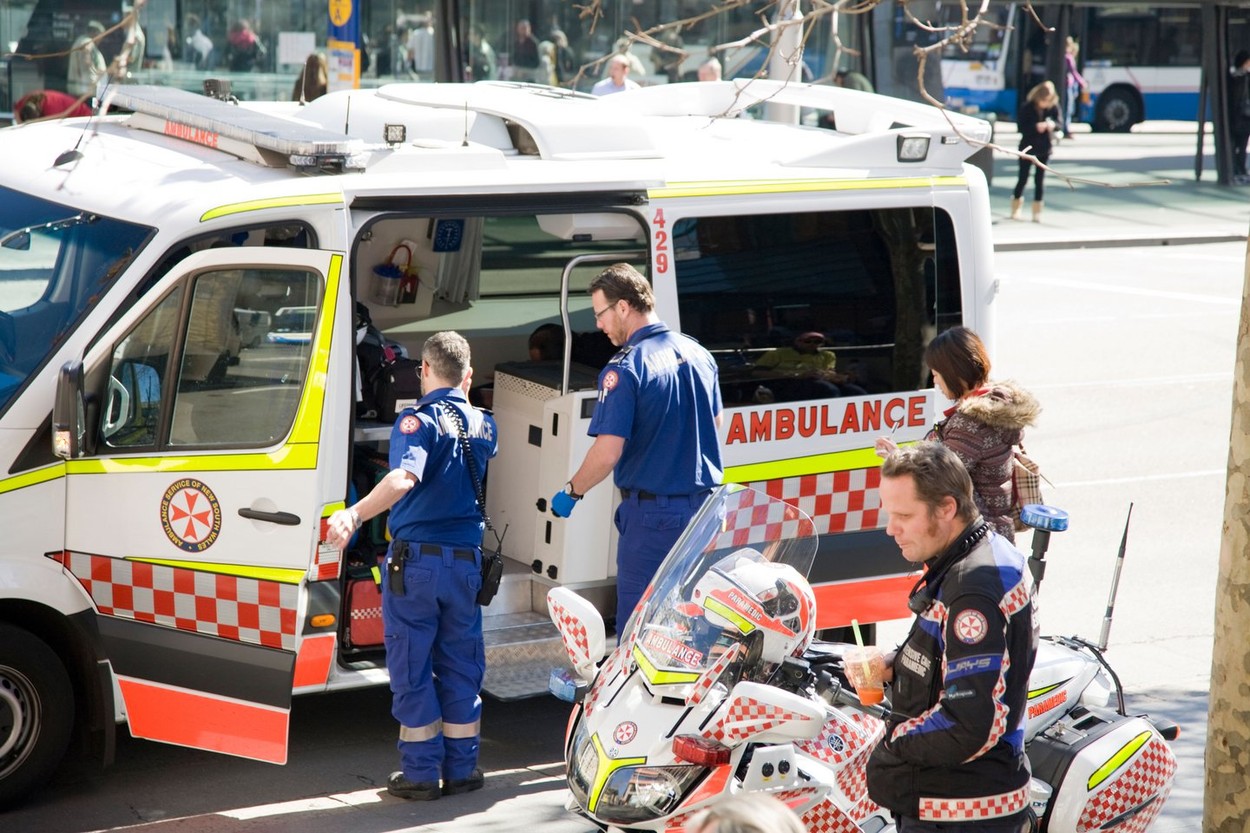 11 elevi din Australia au ajuns la spital cu arsuri după un experiment științific care a mers prost
