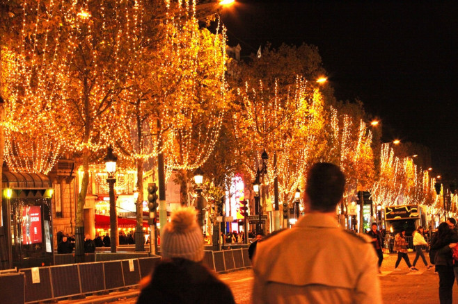 CELEBRITIES:illuminations des Champs-Elysees- Paris - 20/11/2022