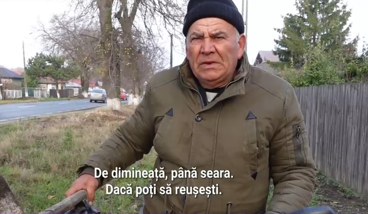Trei din patru comune din România nu au bancomat. Localnic: „O zi întreagă pierdem să mergem să scoatem bani”