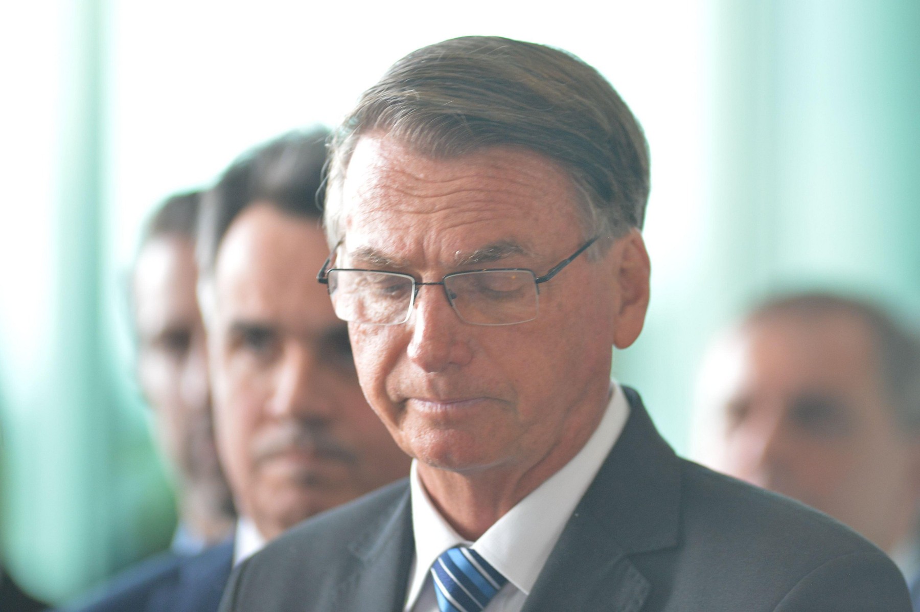 La o lună după ce a pierdut alegerile, Bolsonaro contestă rezultatul