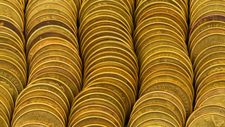 Monede aur
