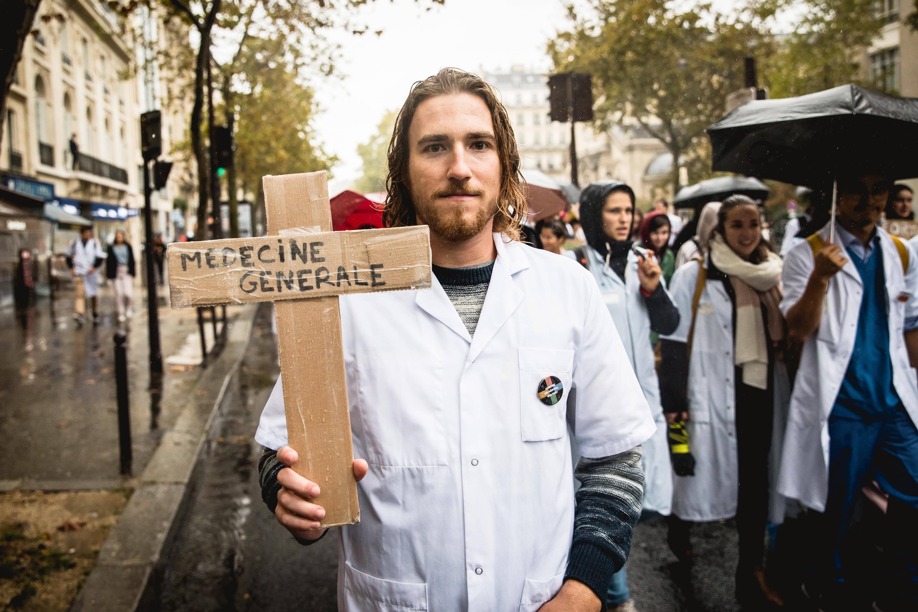 Europa rămâne fără doctori: prea departe, prea bătrâni, prea puțini. „Prăbușirea domeniului sanitar este iminentă” (Politico)