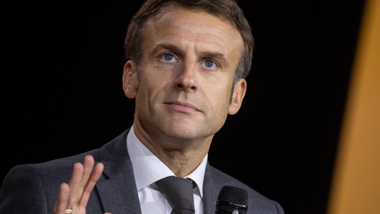 Emmanuel Macron face declarații
