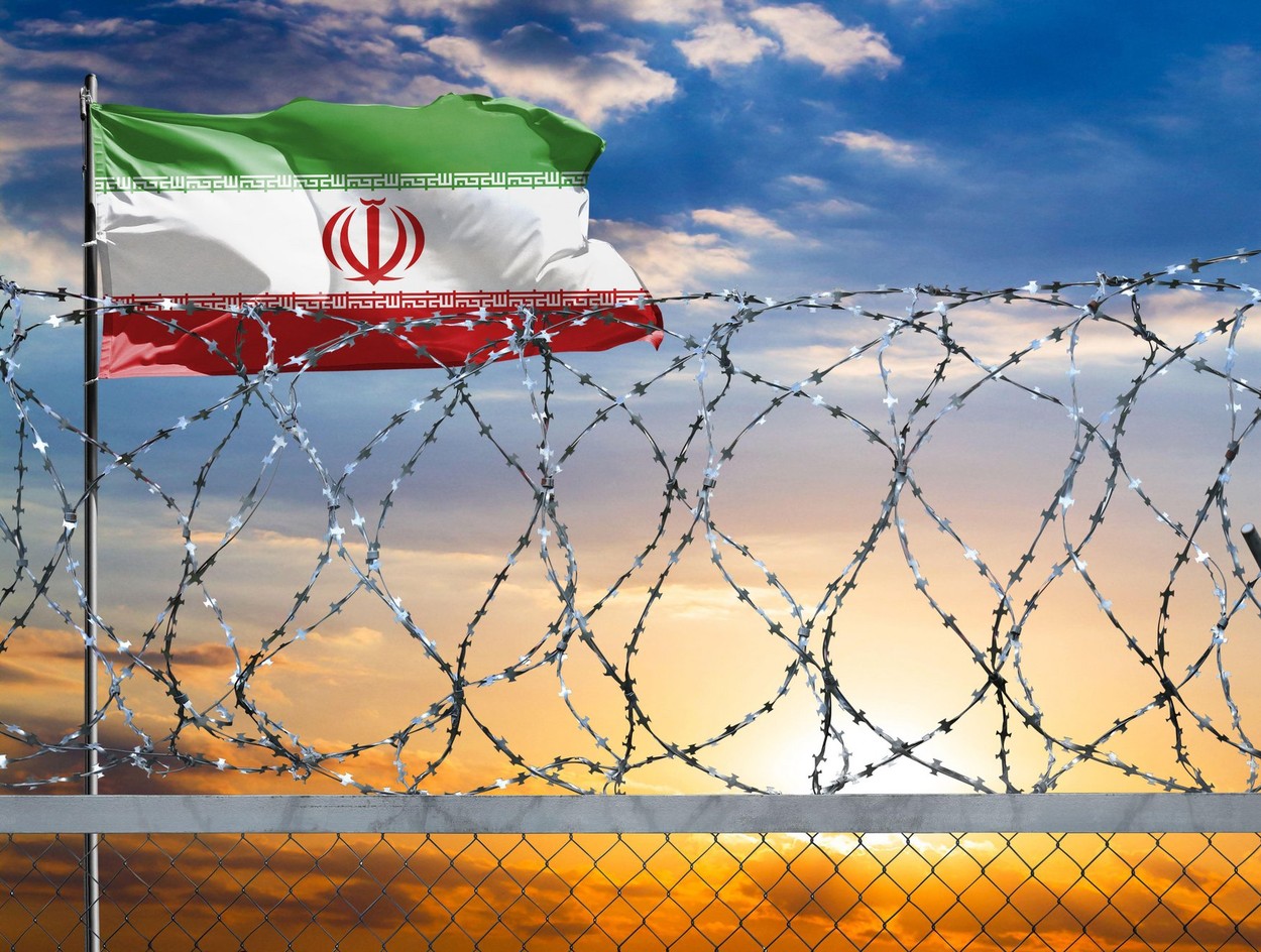 Patru iranieni au fost executaţi pentru că ar fi colaborat cu serviciile secrete israeliene. Au fost acuzați de furturi și răpiri