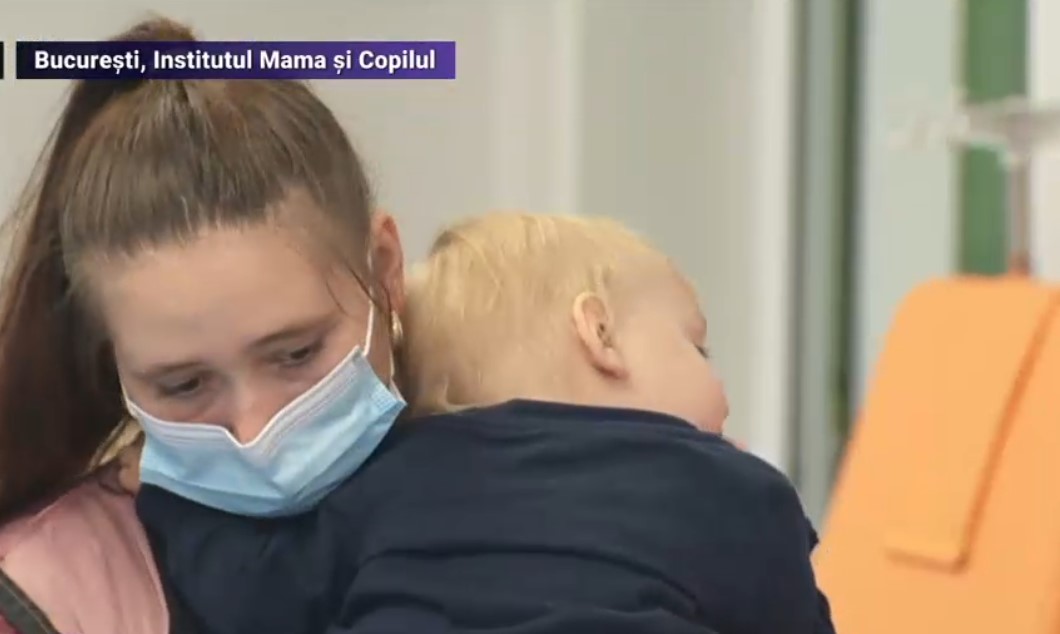 Cel mai agresiv val de viroze la copii din ultimul deceniu. Medic: „Nu mai sunt locuri la ATI. Facem triaj ca pe front”
