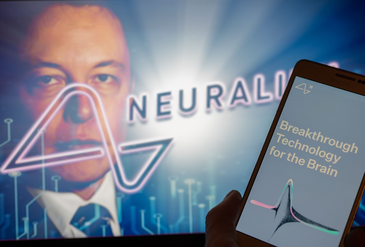 Anchetă federală la Neuralink a lui Musk. Angajații dezvăluie că 1.500 de animale au fost ucise în teste grăbite și greșite (Reuters)