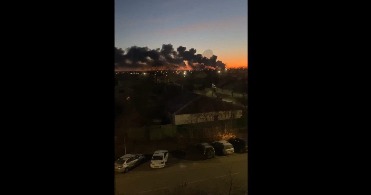 В курской области сбили вертолет. Сбитый беспилотник в курской области. Курск атака беспилотников. Курск атака беспилотников. Курск атака беспилотников.