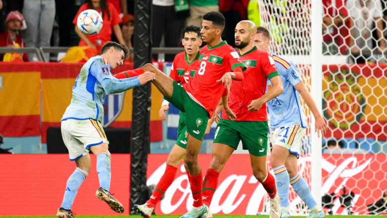 faza de joc din meciul spania maroc de la cm de fotbal