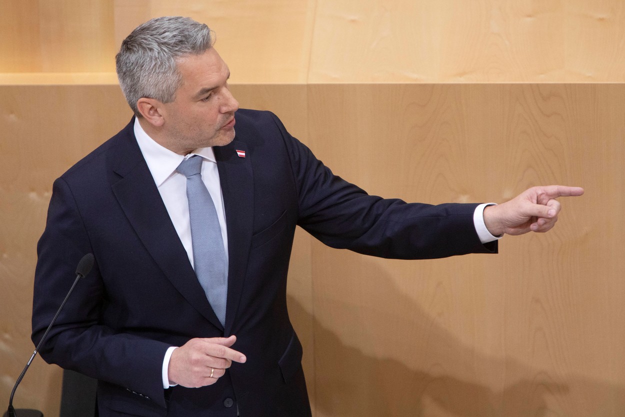 Nehammer, în ședința PPE: Firmele austriece sunt „maltratate” în România. Acesta a spus că va prezenta Comisiei Europene „dovezile”