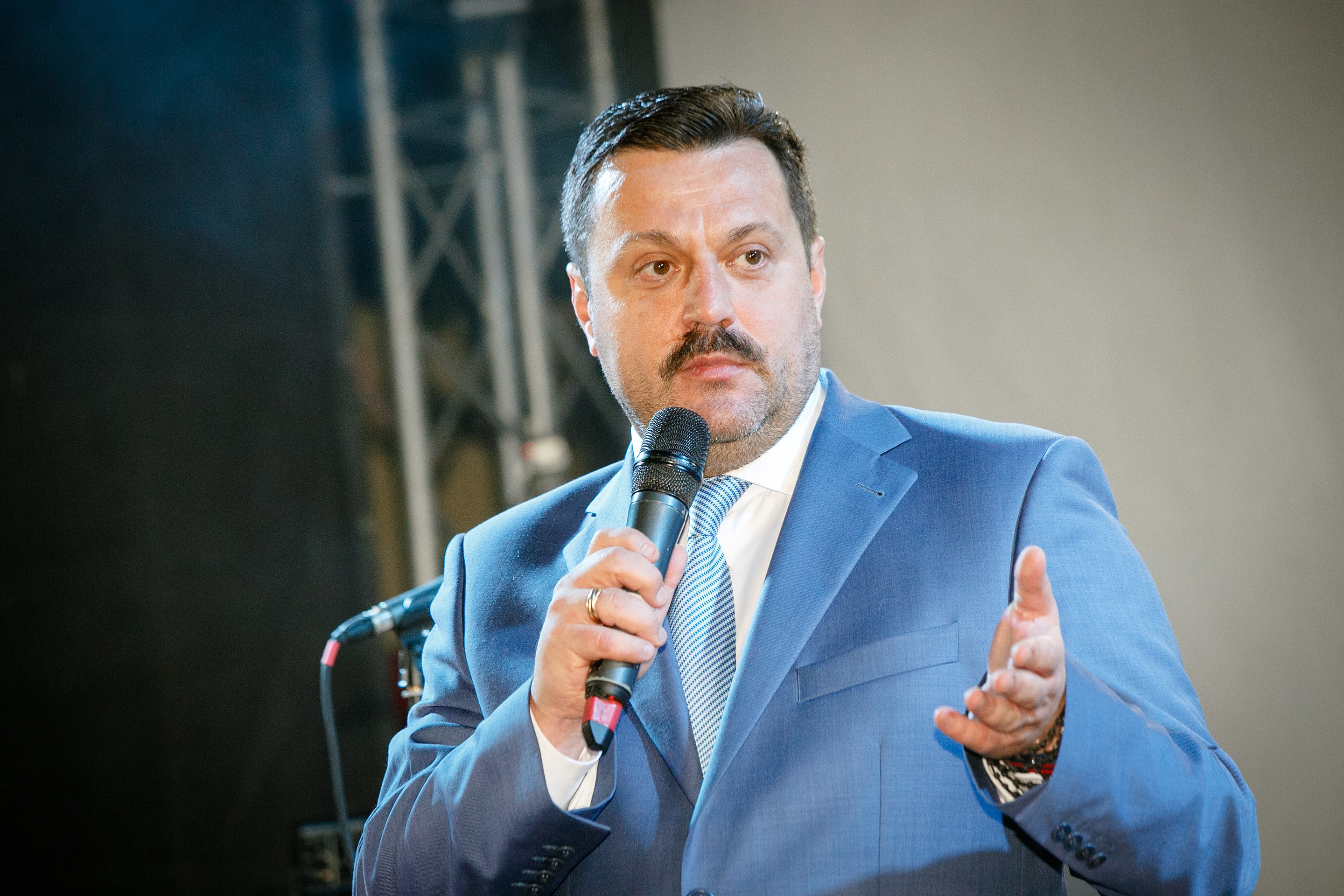 Fost parlamentar ucrainean, acuzat că ar fi agent rus, acuzat de fraudă şi spălare de bani în SUA