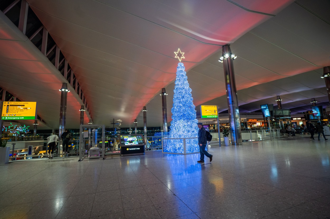 Grevă majoră pe mai multe aeroporturi din Marea Britanie. Vacanțele de Crăciun ar putea fi serios afectate