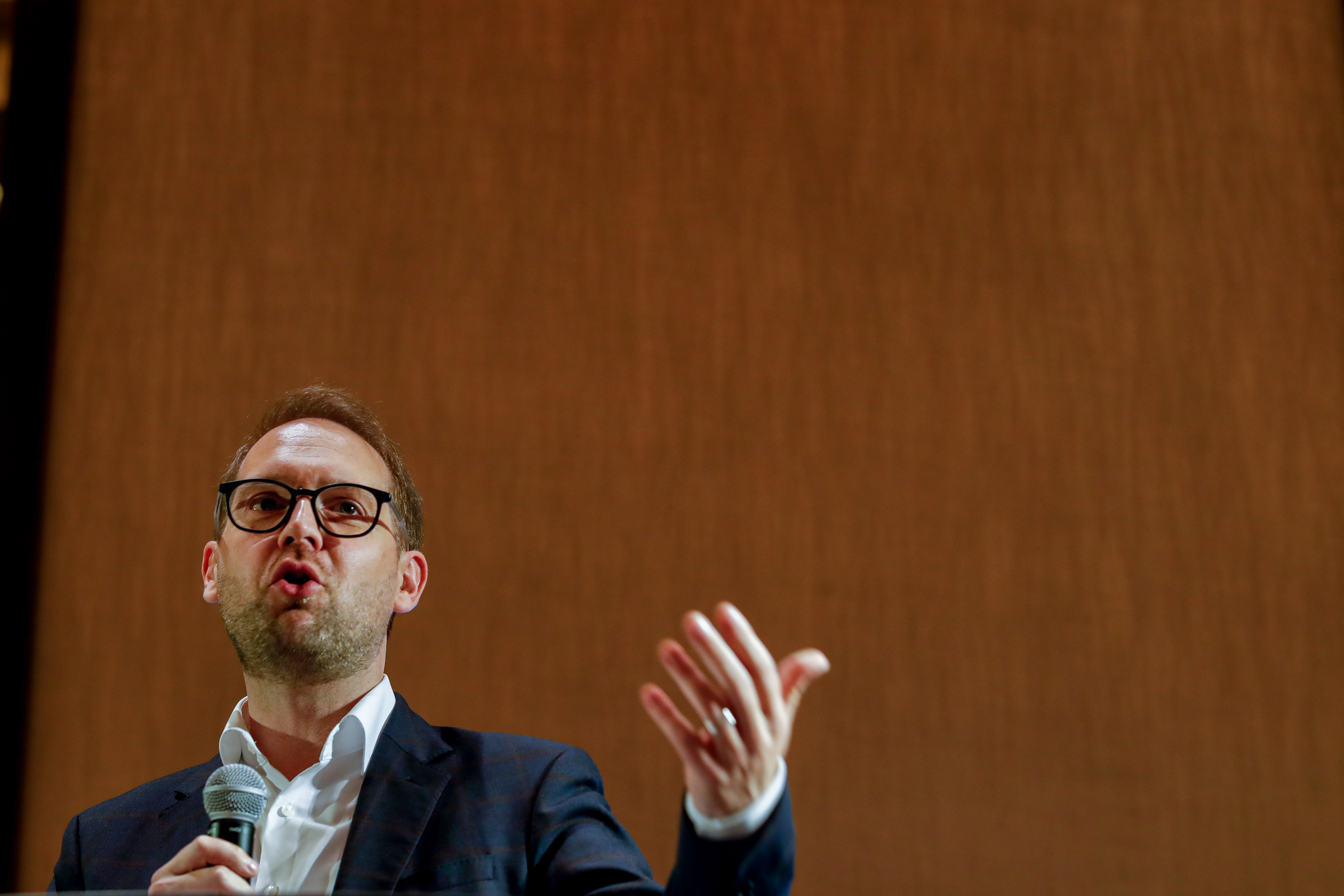 De ce nu a primit președintele USR cetățenia română: „Aştept ca fiecare român şi mă face în fiecare zi să mă simt un pic mai român”