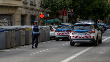Un român care căuta fier vechi în Barcelona a găsit un trup de om într-o valiză