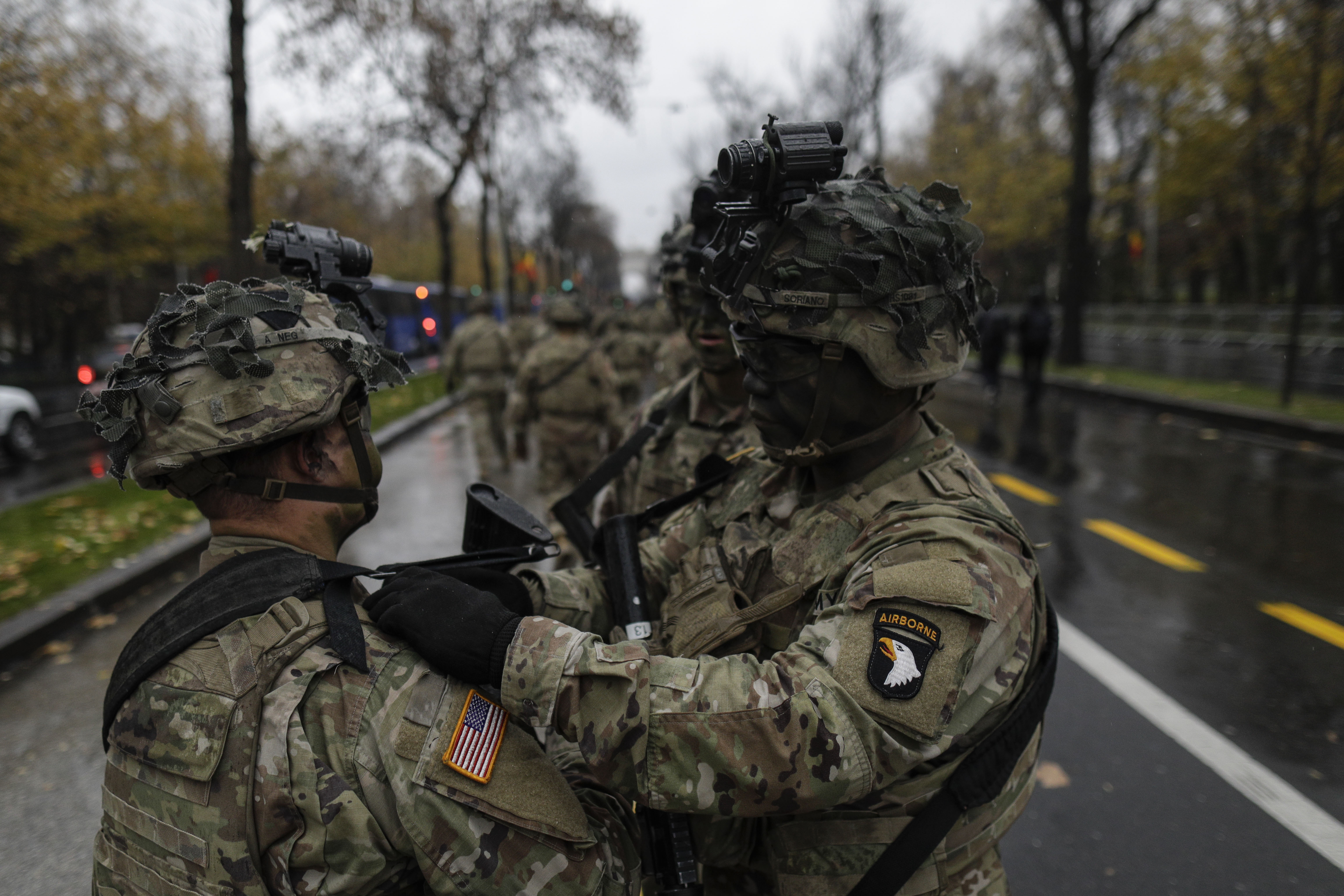 GALERIE FOTO Ziua Națională: Cum a arătat parada militară de la Arcul de Triumf