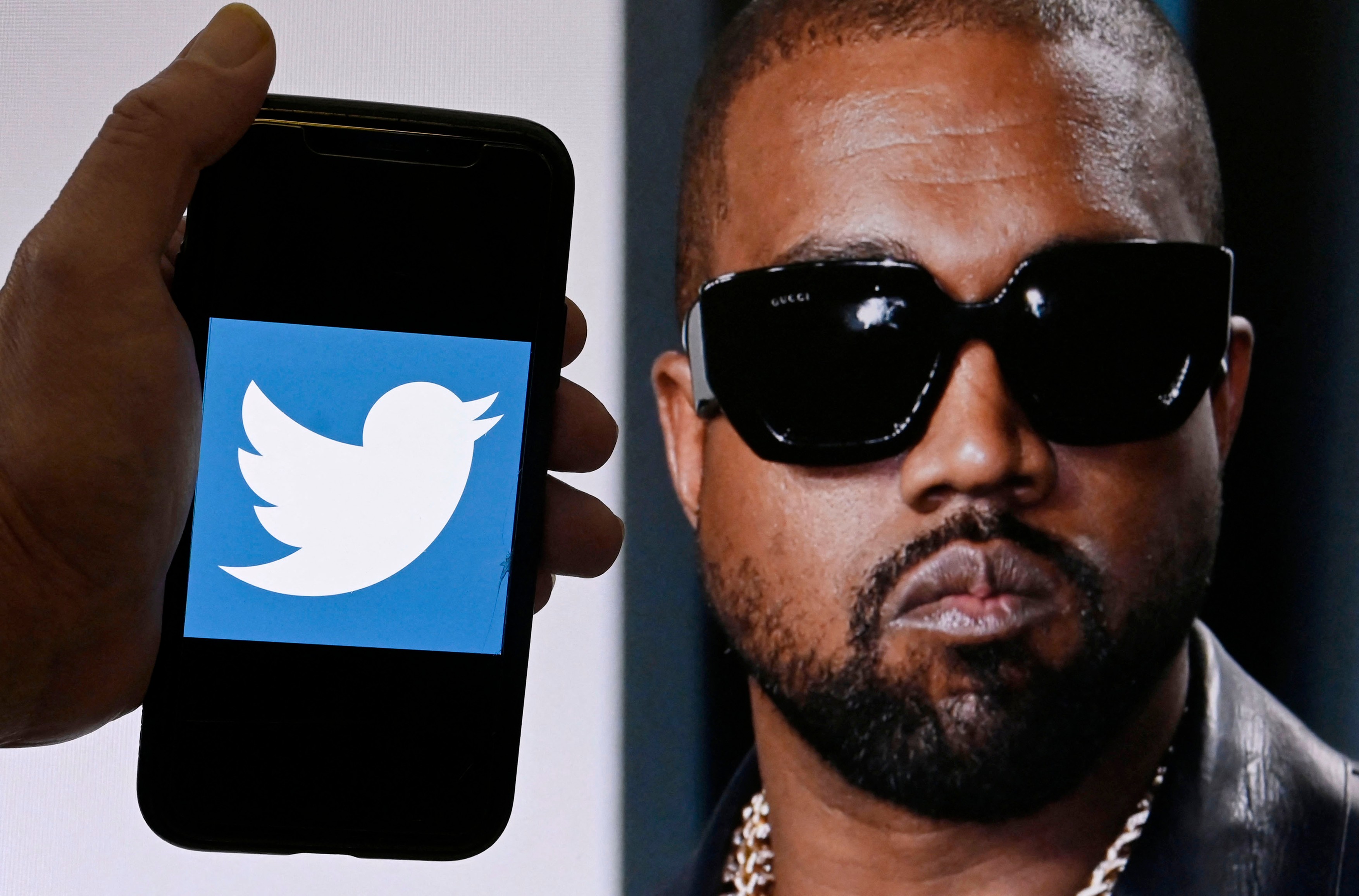 Twitter a suspendat din nou contul lui Kanye West, la 2 luni după ce a fost redeschis. Elon Musk: „Am făcut tot ce ţine de mine”