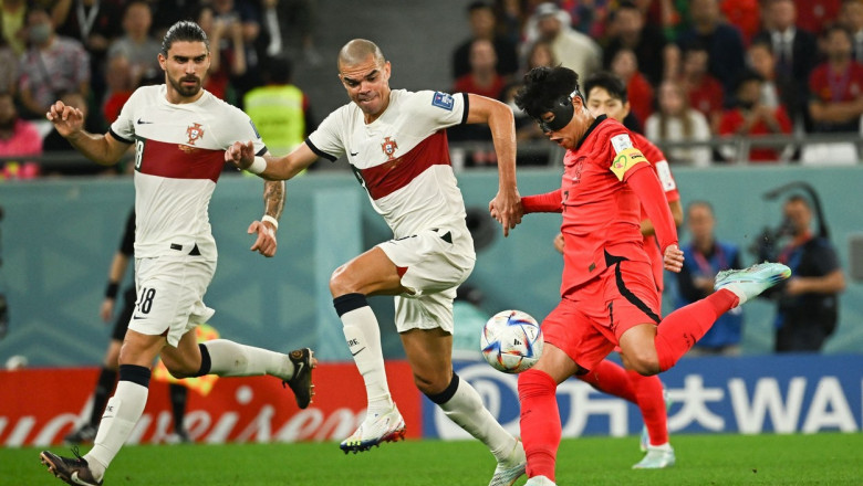 Fază de joc din meciul Portugalia - Coreea de Sud de la CM 2022