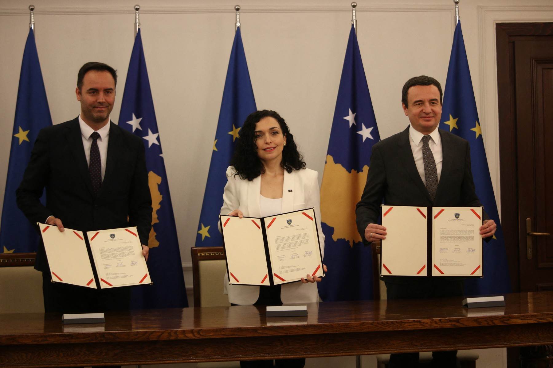 Kosovo cere oficial aderarea la UE. „Nu există alternativă”