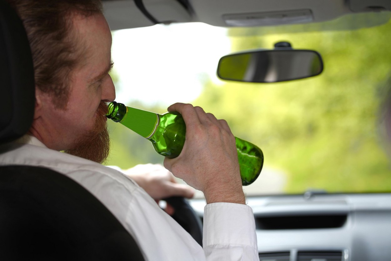 Copleșit de emoții, la proba practică pentru permisul de șofer, un vrâncean a băut puțin ca să prindă curaj. Ce alcoolemie avea
