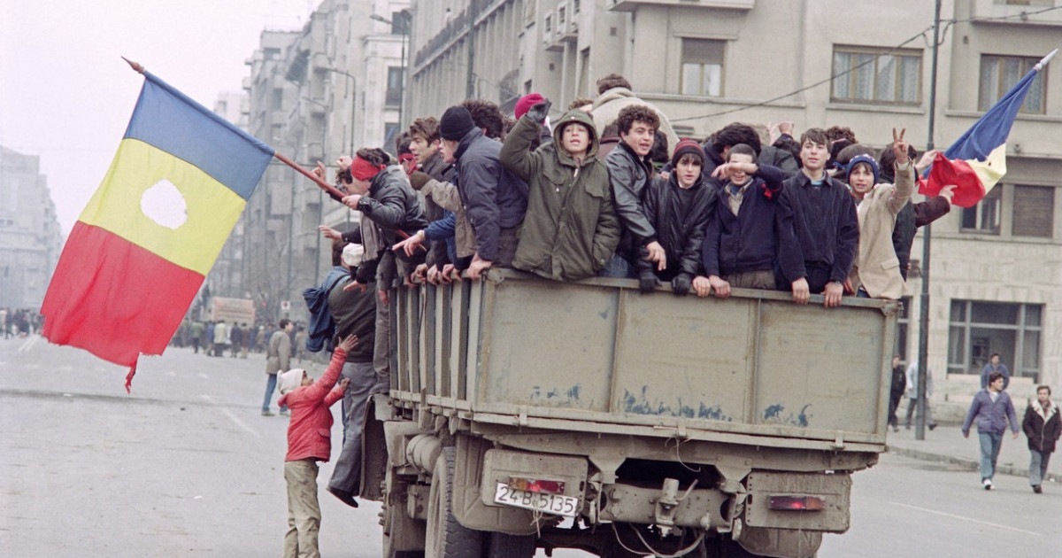 33 De Ani De La Revoluția Română. Finalul Lui 1989 în București și în ...