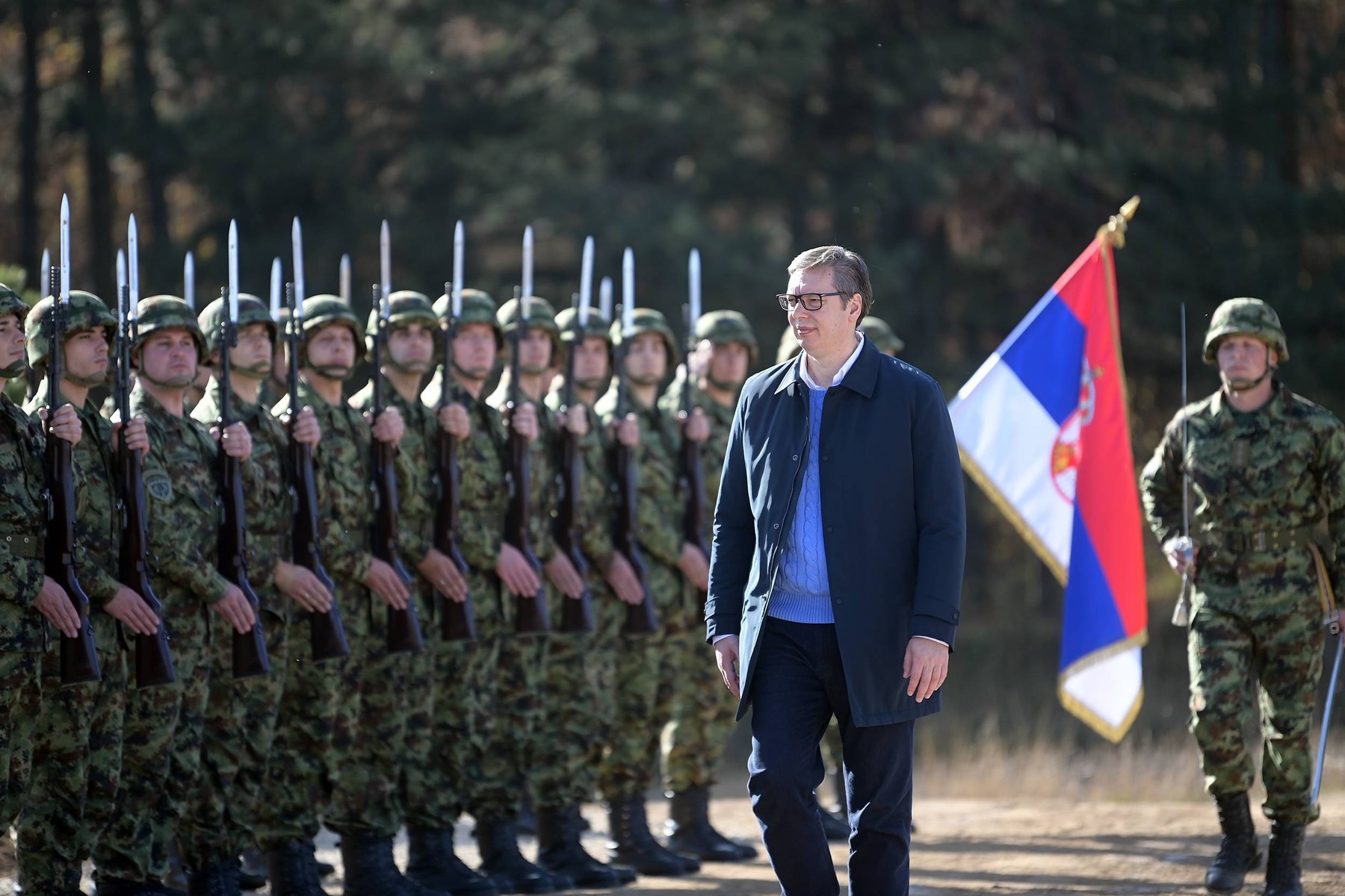 Aleksandar Vucic a ridicat starea de alertă maximă în care se aflau forțele armate ale Serbiei