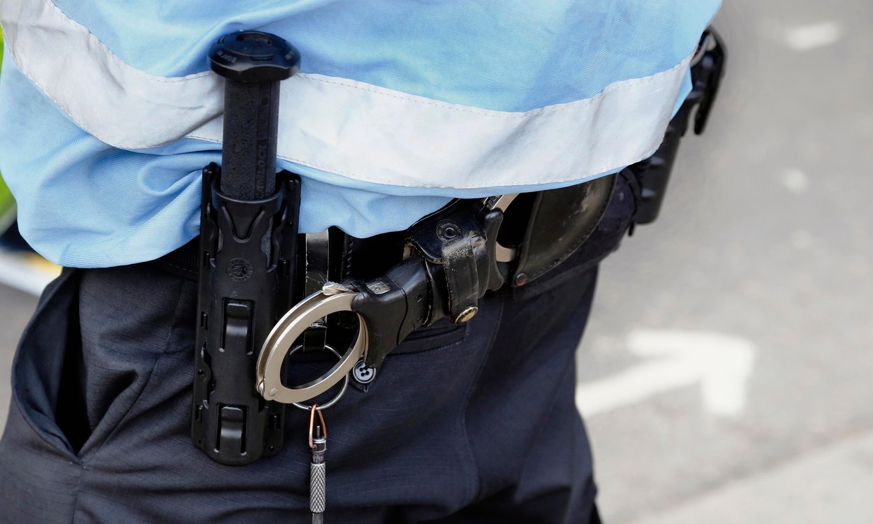 Doi polițiști olteni s-au luat la bătaie pe treptele Poliției Rutiere. „Am fost înjurat, ameninţat, provocat"