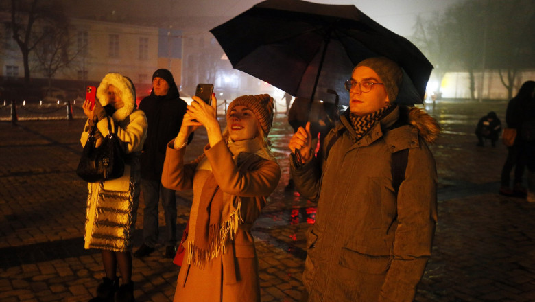 Municipal Workers Install The Main Christmas Tree Of Ukraine In Kyiv, Amid Russia's Invasion Of Ukraine - 17 Dec 2022