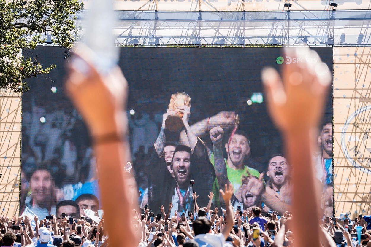 Cum a reacționat lumea la "cea mai bună finală de Cupă Mondială". Mesajele care au ajuns virale după "meciul de atac de cord"