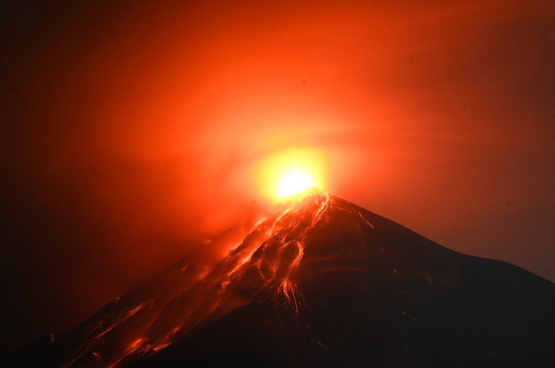 Erupția Vulcanului Fuego (3)