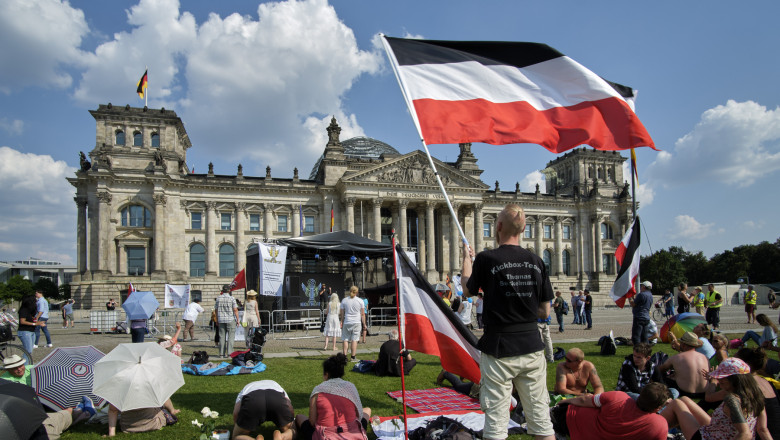 Protest al membrilor mișcării Reichsburger în Germania
