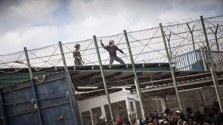 Amnesty acuză Marocul şi Spania, după moartea a cel puțin 20 de migranţi care au vrut să intre în enclava spaniolă Melilla: Un masacru