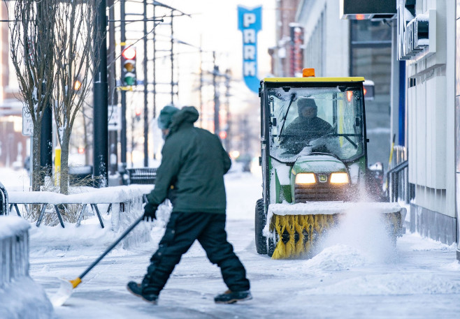 Extreme Cold Weather Sweeps Across US: Minneapolis