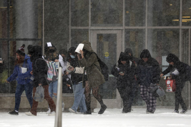 Extreme Cold Weather Sweeps Across US: Chicago