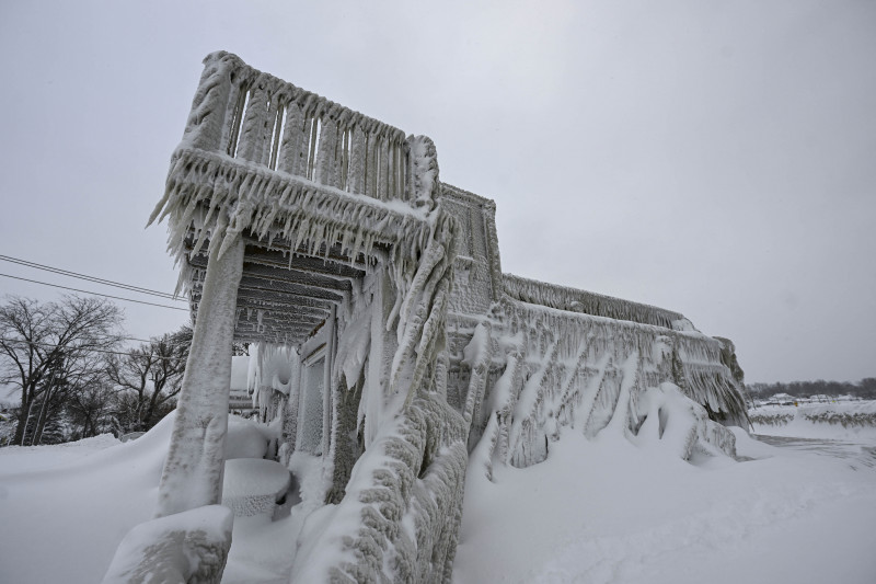 Death toll snowstorm reaches 26 in New York