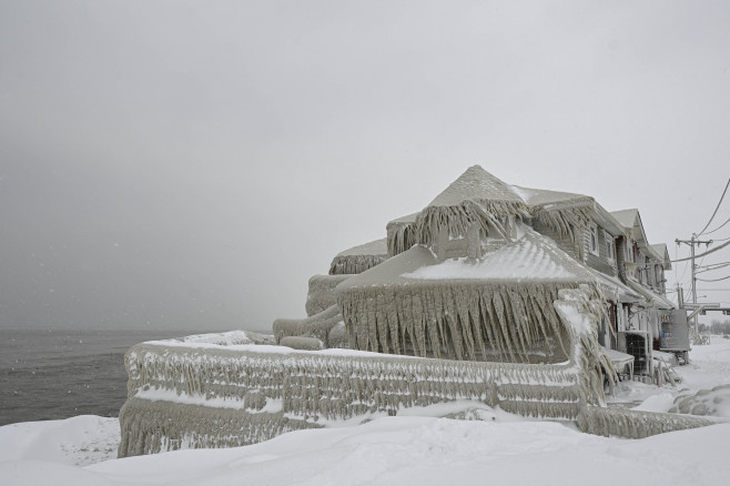 Death toll snowstorm reaches 26 in New York