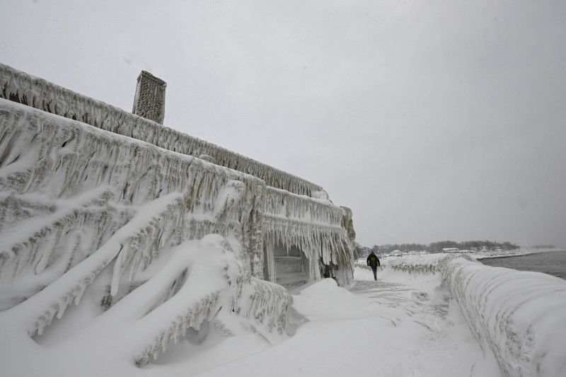 Death toll snowstorm reaches 26 in New York