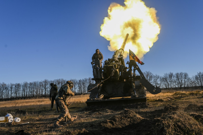 Artileria ucraineană bombardează pozițiile rușilor pe frontul din Ucraina