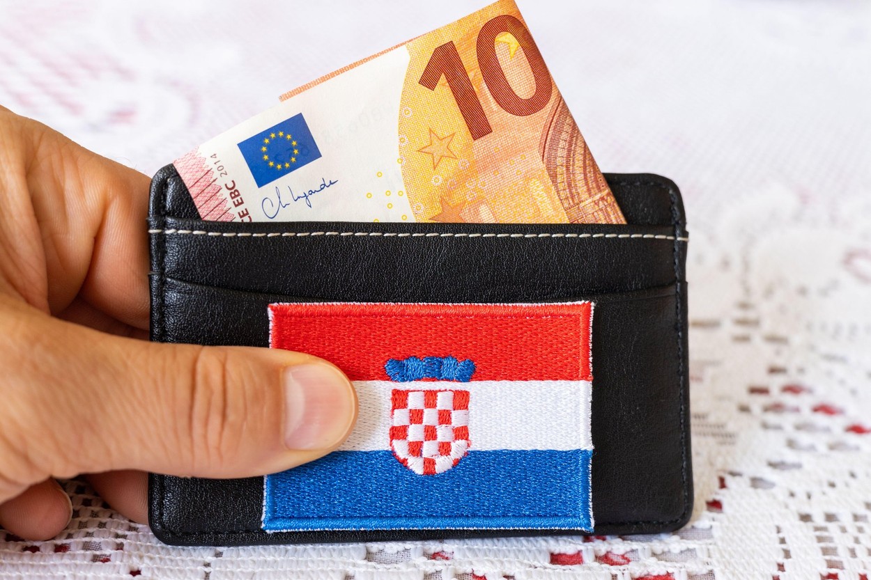 Croaţia adoptă moneda euro începând cu 1 ianuarie