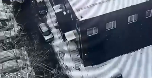 Momentul în care un general rus a fost la un pas de moarte după ce un țurțure uriaș a căzut peste el